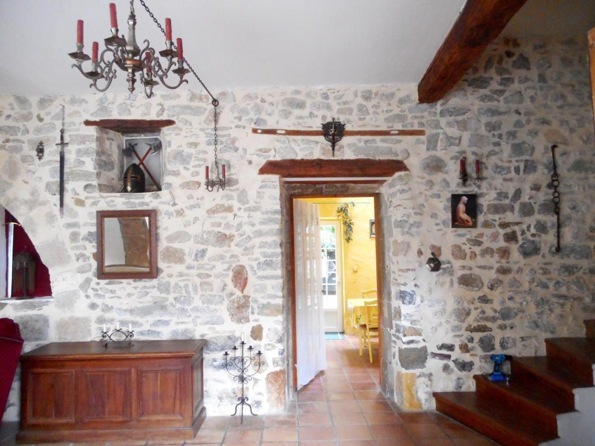 Logis De La Meschaussee, Dans Donjon Du Xie Siecle Canet  Exteriör bild